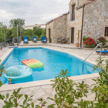 Villa Ilir Неум Екстериор снимка
