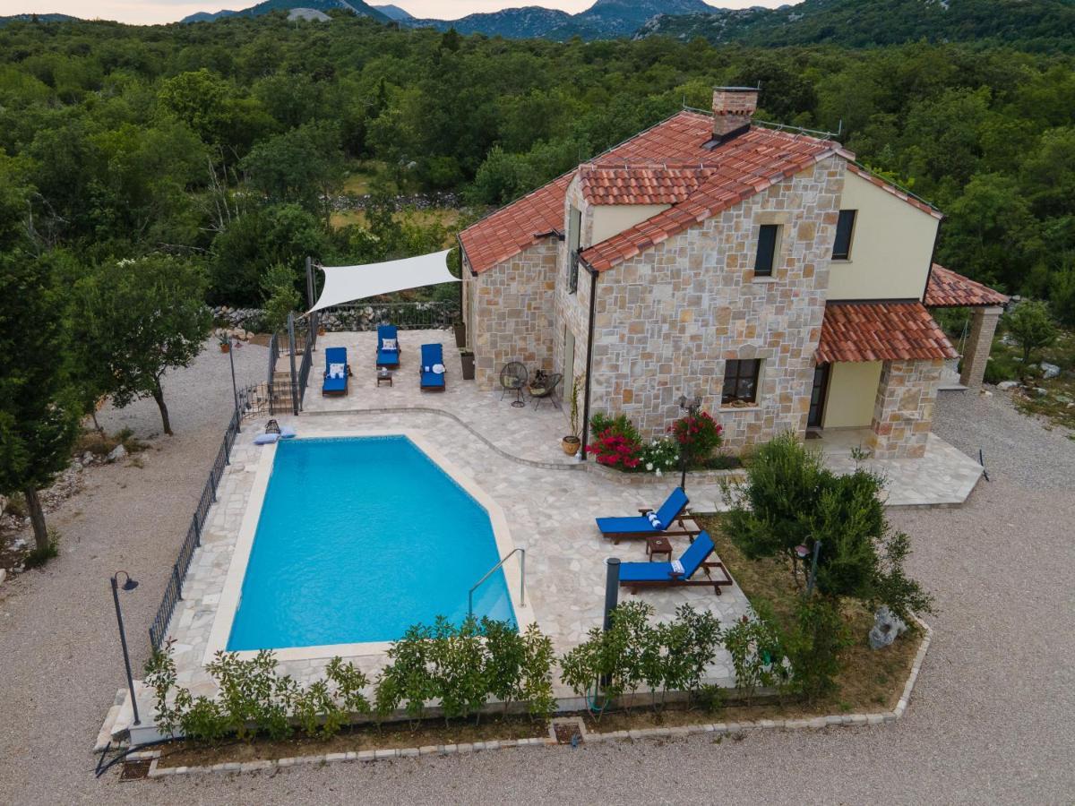 Villa Ilir Неум Екстериор снимка