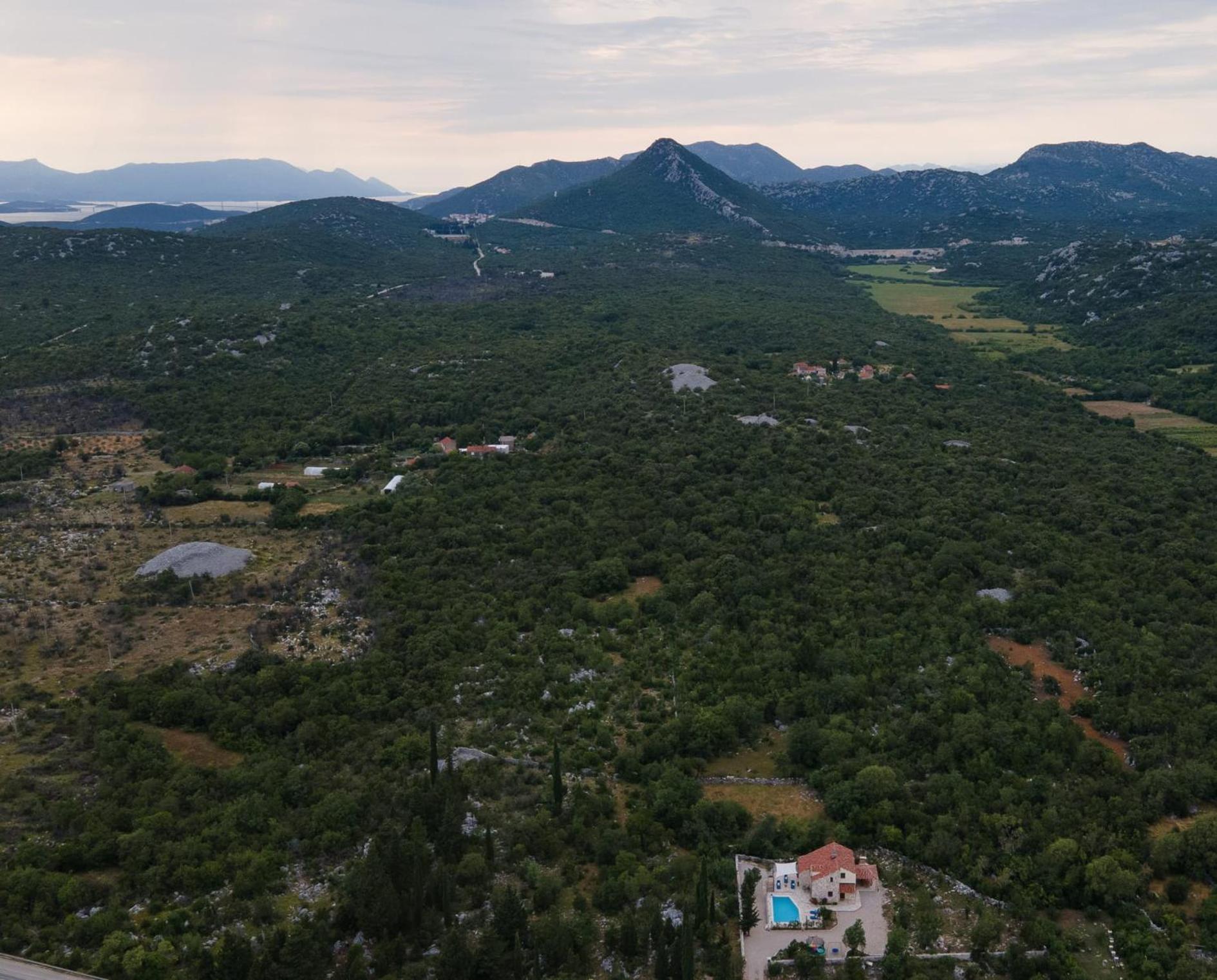 Villa Ilir Неум Екстериор снимка